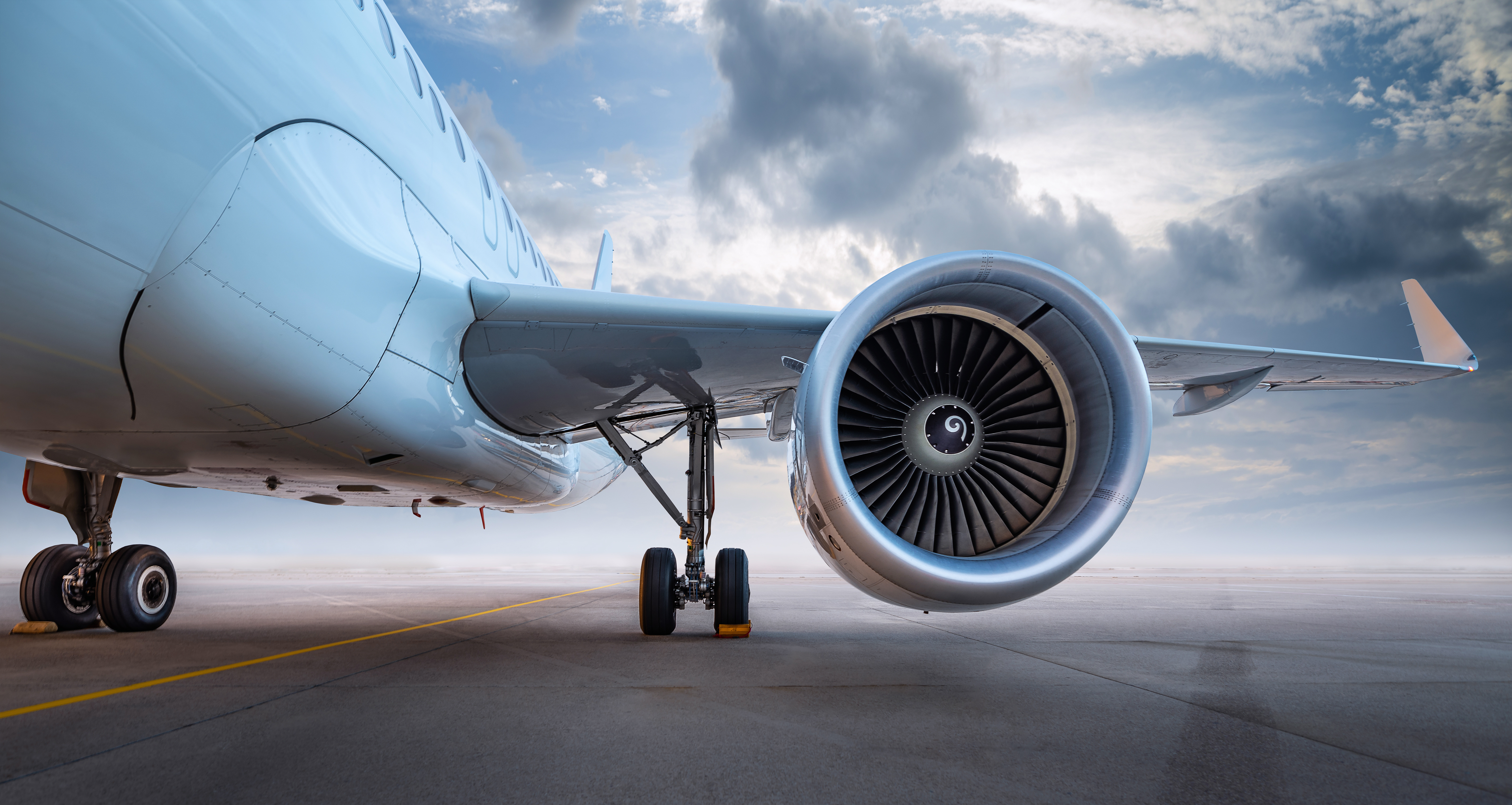 GROWING CAPACITY - Plane wing